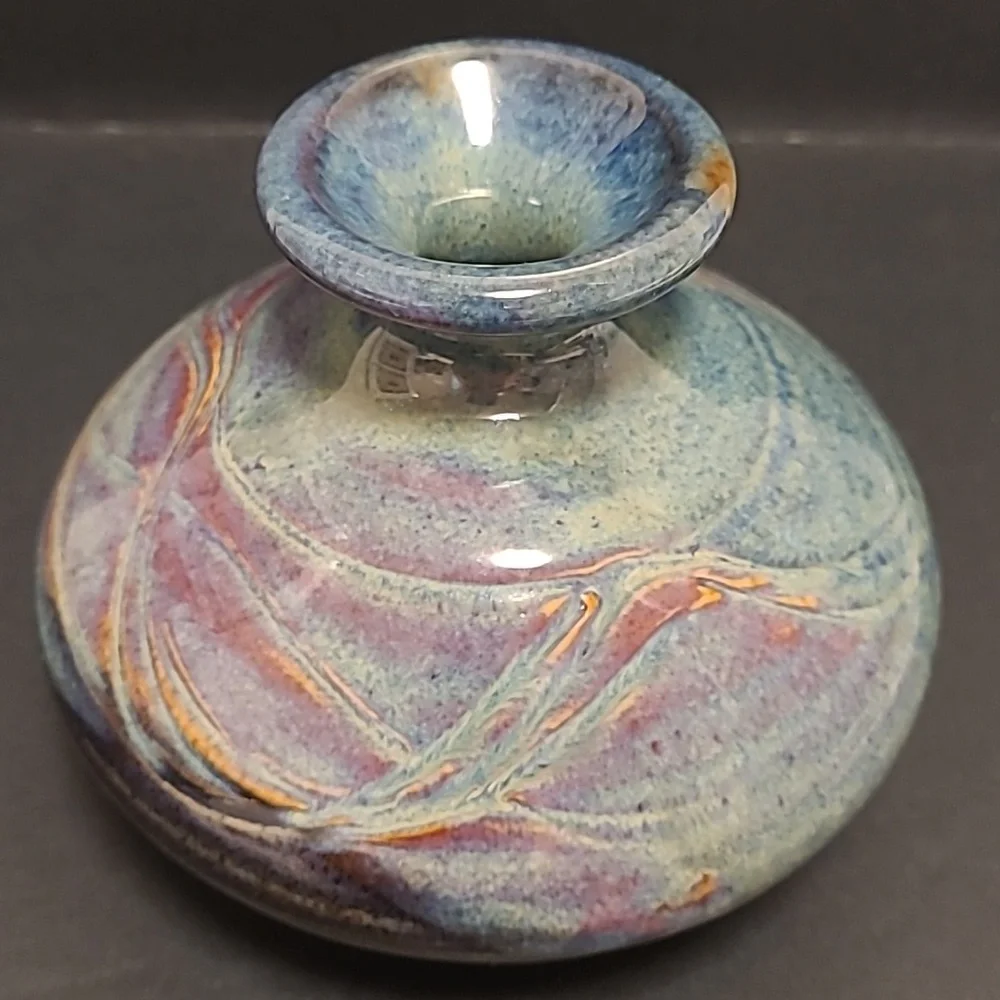 N/A signed pottery